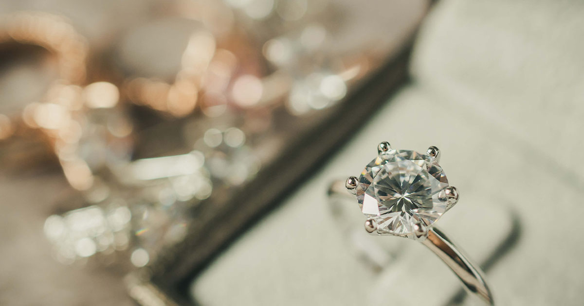 婚約　指輪　タイミング